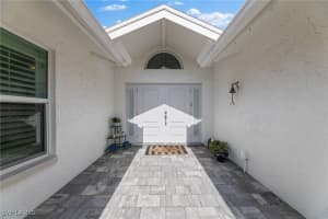 2467 Pine Woods Circle, Naples, FL 34105 - MLS#225016996
