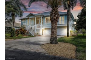 27031 Driftwood Drive, Bonita Springs, FL 34135 Sold 03/27/25