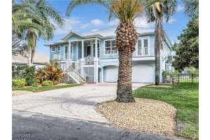 27031 Driftwood Drive, Bonita Springs, FL 34135 Sold 03/27/25