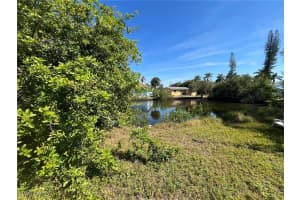 502 13th Street, Naples, FL 34102 Sold 04/15/25