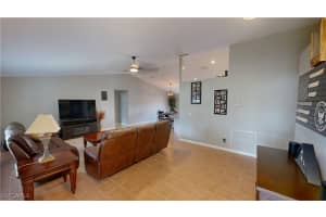 712 Lake Betty Drive, Lake Placid, FL 33852 Sold 05/09/25