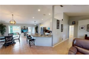 712 Lake Betty Drive, Lake Placid, FL 33852 Sold 05/09/25