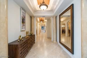 501 Avellino Isles Circle, Naples, FL 34119 - MLS#225017376