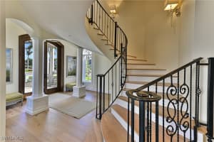 104 Bonaire Lane, Bonita Springs, FL 34134 - MLS#225017389