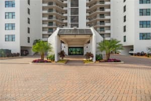 18120 San Carlos Boulevard, Fort Myers Beach, FL 33931 Sold 07/30/25