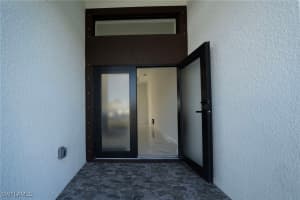 2915 5th Street, Lehigh Acres, FL 33976 - MLS#225017516