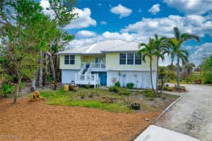 3362 Barra Cir, Sanibel