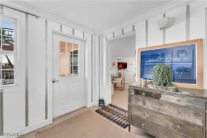 2401 Gulf Shore Blvd N 33, Naples