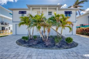 250 Flamingo Street, Fort Myers Beach, FL 33931 Sold 05/30/25