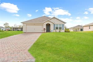 624 Nw 28th St, Cape Coral