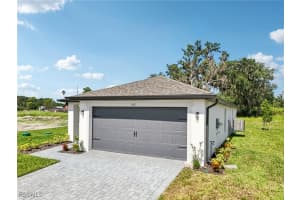 816 Gen D Macarthur Avenue, Labelle, FL 33935 - MLS#225017653