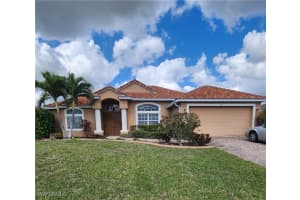 409 8th Street, Cape Coral, FL 33991 Sold 04/22/25
