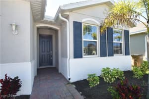 304 Spring Hill Lake Loop, Cape Coral, FL 33993 Sold 09/08/25