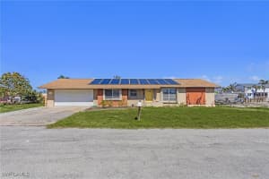 3608 Clipper Ln, St James City