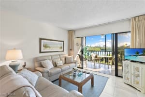 21440 Bay Village Dr 124, Fort Myers Beach