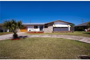 4044 Country Club Boulevard, Cape Coral, FL 33904 Sold 06/11/25