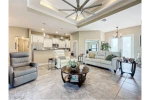 646 5th Place, Cape Coral, FL 33909 - MLS#225018238