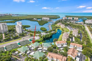 527 Club Side Dr 2-527, Naples
