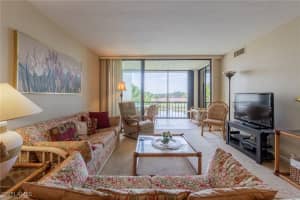 4585 Trawler Ct 405, Fort Myers