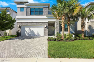 12771 Woodbury Dr, Estero