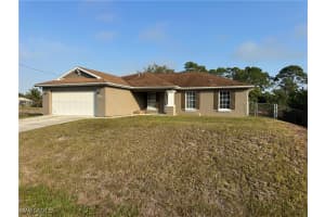 707 Colyer Street, Lehigh Acres, FL 33974 Sold 04/21/25