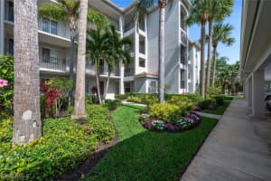 10353 Heritage Bay Blvd 2218, Naples