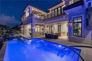 233 Mermaids Bight, Naples, FL 34103 - MLS#225018455