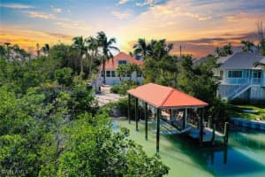 16813 Captiva Dr, Captiva
