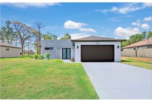 2810 9th Street, Lehigh Acres, FL 33976 Sold 08/08/25