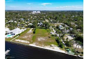 1301 Poinciana Avenue, Fort Myers, FL 33901 - MLS#225018708