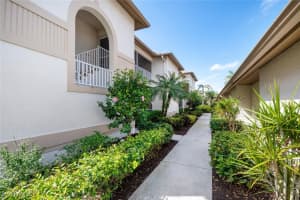 8640 Cedar Hammock Circle, Naples, FL 34112 Sold 03/27/25