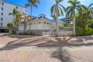 410 Flagship Drive, Naples, FL 34108 - MLS#225018853