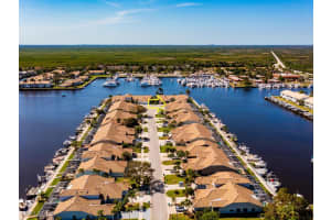 317 Stella Maris Dr S, Naples