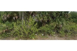 412 Broadway Avenue, Lehigh Acres, FL 33972 - MLS#225018881