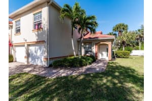 25058 Peacock Ln 102, Naples