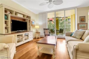 410 Bayfront Pl 2303, Naples