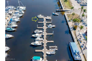 525 Newport Drive, Naples, FL 34114 Sold 04/30/26