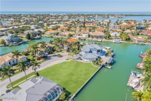 674 Cameo Court, Marco Island, FL 34145 - MLS#225019023