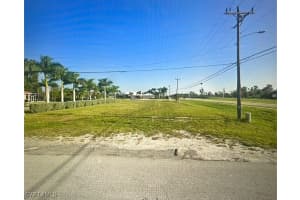 3201 21 Street, Cape Coral, FL 33993 Sold 09/26/25