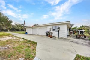 4420 Orange River Loop Rd Fort Myers, FL 33905 - Off Market