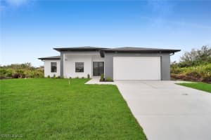 2805 39th Street, Lehigh Acres, FL 33976 Sold 04/17/25