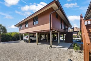 1811 Olde Middle Gulf Dr 10, Sanibel
