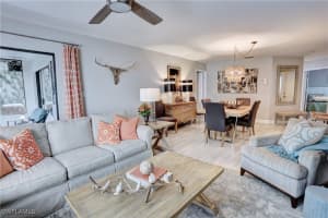 504 Courtside Drive, Naples, FL 34105 Sold 04/23/25