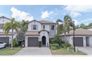 8729 Madrid Circle, Naples, FL 34104 Sold 05/22/25