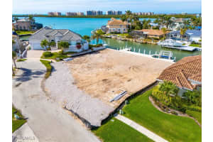 818 Elm Court, Marco Island, FL 34145 - MLS#225019483