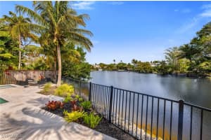 1050 11th Street, Naples, FL 34102 - MLS#225019576