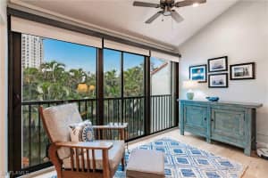 592 Beachwalk Circle, Naples, FL 34108 Sold 04/10/25