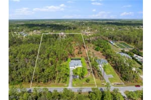 3703 45th Ave Ne, Naples