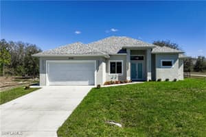 2000 Curry Avenue, Lehigh Acres, FL 33971 Sold 04/23/25
