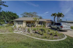 1201 33rd Terrace, Cape Coral, FL 33904 Sold 04/22/25